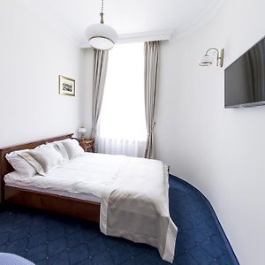 Großes Zimmer
